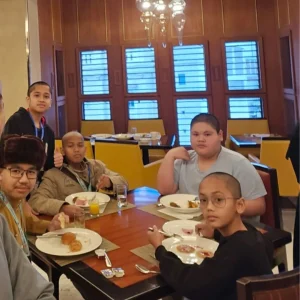 ماسة طلاب الدورة الخارجية لما قصدوا المدينة المنورة من الفندق ماريوت جبل عمر بمكة #2