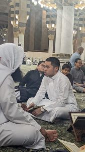 التعلم اليومي مع المشايخ في الدورة الخارجية في المسجد النبوي #7