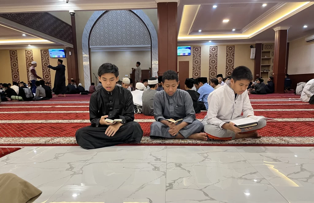 Ujian Hadits Rutin di Program Boarding Al-Wildan Islamic School