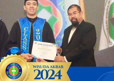 Wisuda Akbar T.A 2024/2025