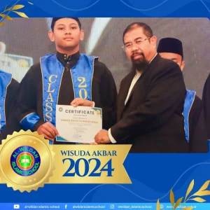 Wisuda Akbar T.A 2024/2025